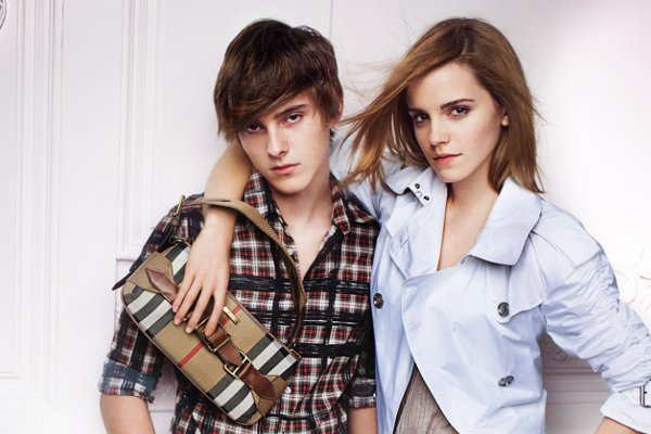 Emma Watson con il fratello